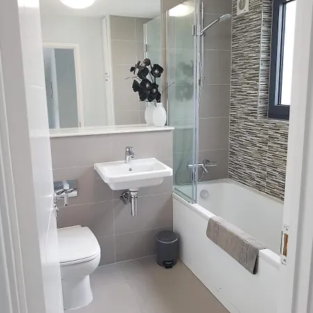 Winton Townhouse Bristol