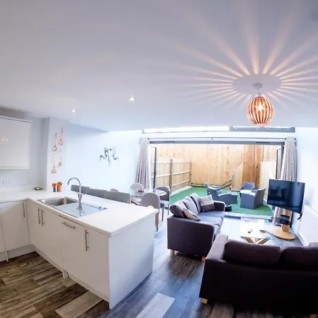 Winton Townhouse